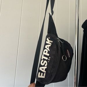 EASTPAK BLACK BAG !